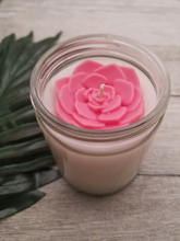 Load image into Gallery viewer, Flowered Candles